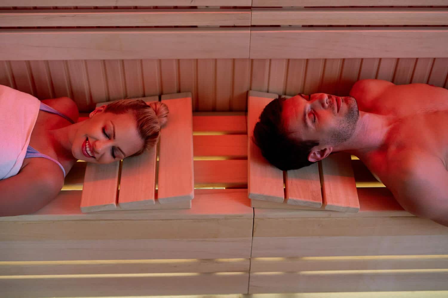 mand og dame i sauna